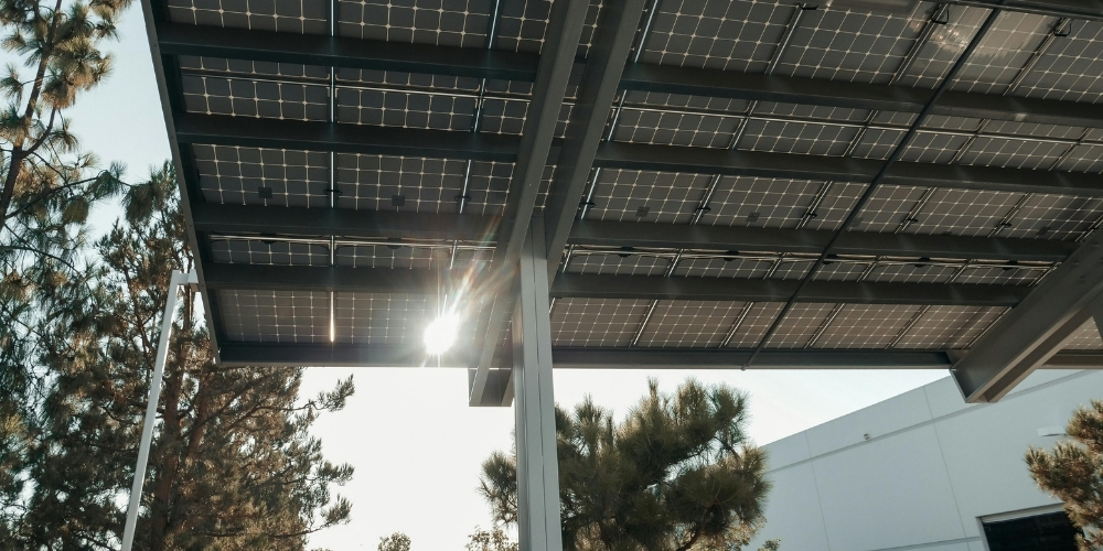 Порівняння кращих компаній з продажу сонячних батарей